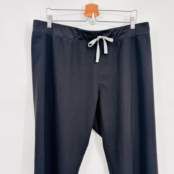 FIGS technical collection Livingston women’s black basic scrub pant size XL /T - Picture 6 of 12